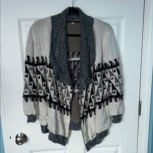 Aztec Print Cozy Sweater | Waterfall Sweater | Aztec Print Sweater | Ski